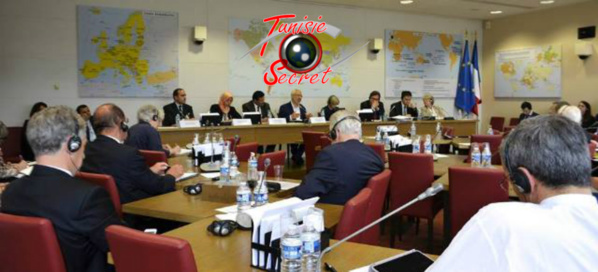 Ghannouchi et ses lieutenants dans les locaux de l'Assemblée nationale pour parler de la démocratie islamique, du modèle tunisien, de géopolitique, des droits de l'homme...et du business !