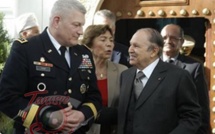 Bouteflika confirme le projet d’une base militaire américaine en Tunisie Bouteflika confirme le projet d’une base militaire américaine en Tunisie
