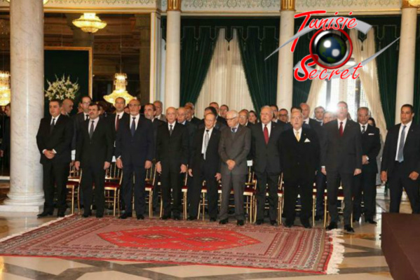 De gauche à droite: Mehdi Jomaa, Ali Larayedh, Hamadi Jebali, Mohamed Ghannouchi, Hamed Karoui, Hédi Baccouche, Rachid Sfar, Foued Mebazaa, Béchir Essid. De gauche à droite: Mehdi Jomaa, Ali Larayedh, Hamadi Jebali, Mohamed Ghannouchi, Hamed Karoui, Hédi Baccouche, Rachid Sfar, Foued Mebazaa, Béchir Essid.