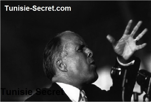 De Bourguiba à la Troïka, de la grandeur à la décadence De Bourguiba à la Troïka, de la grandeur à la décadence