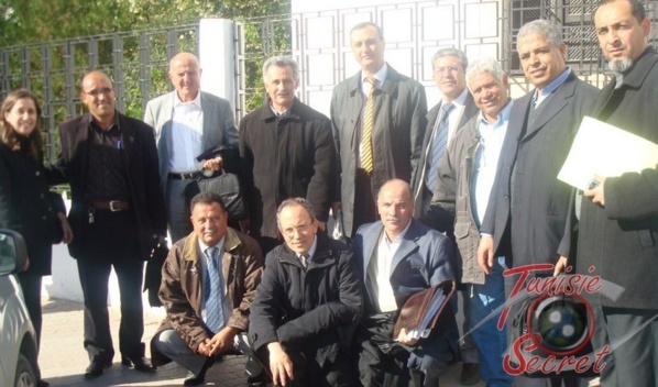 Maître Khalil Maaroufi : Je suis fier d’avoir cru au parti de mes ancêtres. Maître Khalil Maaroufi : Je suis fier d’avoir cru au parti de mes ancêtres.