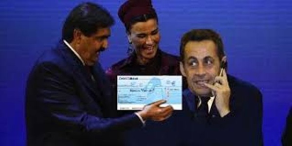 L'ex roitelet du Qatar Hamad Ben Khalifa, son irrésistible épouse Mozza et l'ex Napoléon de France, Nicolas Sarkozy. Ce chèque fictif n'était pas pour lui mais pour les sans abris et les chômeurs en France !