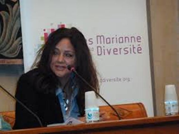 Faouzia Zouari, écrivaine et journaliste tunisienne vivant en France.