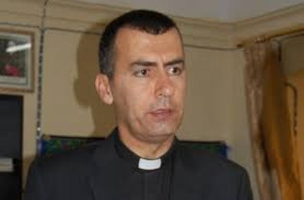 L'archevêque de Mossoul qui a fui la barbarie islamo-fascistes des mercenaires du Qatar et d'Arabie Saoudite en Irak.