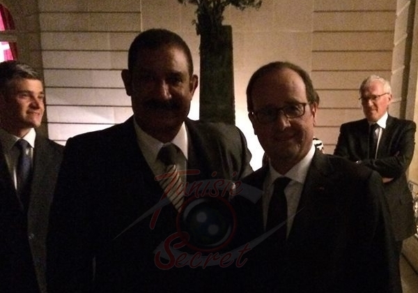 Mohamed Ayachi Ajroudi avec François Hollande, à l'Elysée le 2 septembre 2014. Mohamed Ayachi Ajroudi avec François Hollande, à l'Elysée le 2 septembre 2014.