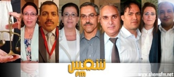 Photo des membres de l'ISIE qui ont été selectionné le 8 janvier 2014 par une ANC liiègitime depuis le 23 octobre 2012. Photo publiée par Shems FM. Photo des membres de l'ISIE qui ont été selectionné le 8 janvier 2014 par une ANC liiègitime depuis le 23 octobre 2012. Photo publiée par Shems FM.