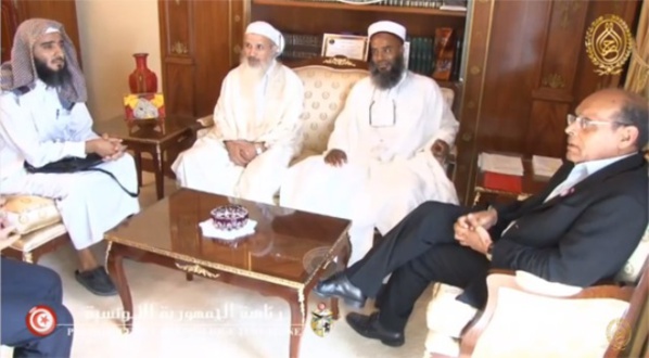 Moncef Marzouki en réunion de "travail" avec des imams extrémistes.