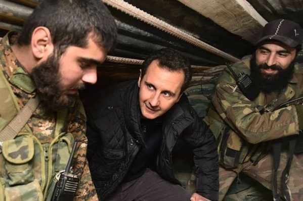 Le président Bachar Al-Assad avec ses vaillants soldats sur le front de Jobar. Le président Bachar Al-Assad avec ses vaillants soldats sur le front de Jobar.