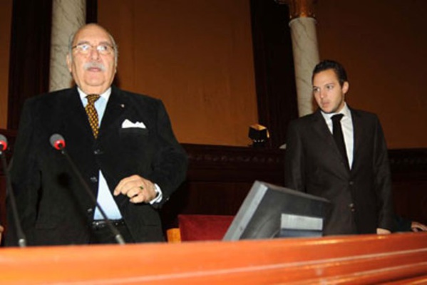 Foued Mebazaa, alors Président de la Chambre des Députés, avec Sakhr El-Materi, alors jeune député.