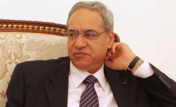 Taoufik Baccar, ancien ministre et ancien Gouverneur de la Banque Centrale de Tunisie. Une haute compétence poursuivie en justice dans des affaires montées de toutes pièces et interdit de voyage, comme beaucoup d'autres hauts commis de l'Etat.