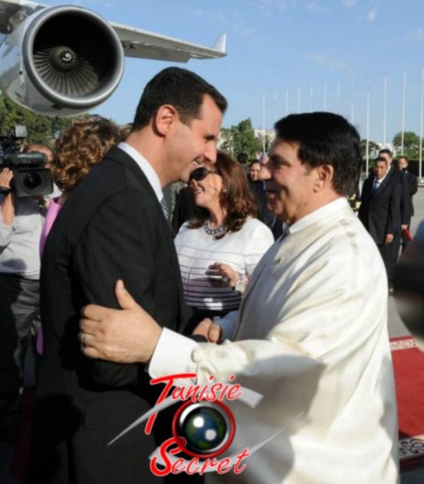 Le président syrien Bachar Al-Assad à son arrivée à Tunis, le 12 juillet 2010.