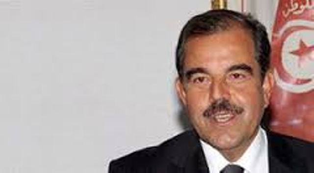 Mondher Zenaïdi, le candidat aux élections présidentielles qui vient remettre en cause le partage du "gâteau" entre les adversaires du jours et frères de la nuit ! Mondher Zenaïdi, le candidat aux élections présidentielles qui vient remettre en cause le partage du "gâteau" entre les adversaires du jours et frères de la nuit !