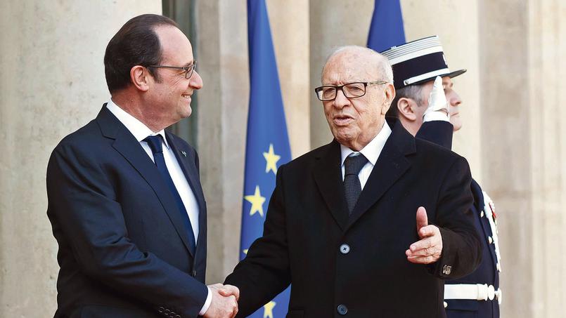 Béji Caïd Essebsi reçu par François Hollande à l'Elysée.