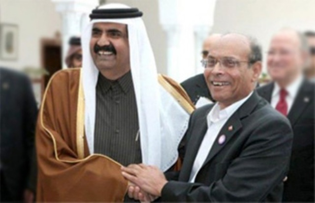 Moncef Marzouki avec son maître Hamad. En arrière plan, Hammadi Jebali Alias Hamma McCain et Mustapha Ben Jaafar, alias Soussou Walles !
