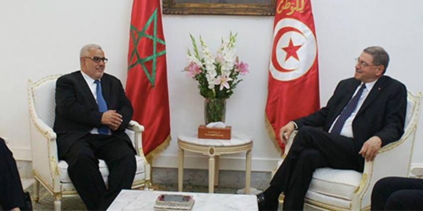Mardi 11 mai 2016, le chef du gouvernement Abdelilah Benkirane s'entretenant avec son homologue tunisien, Habib Essid.