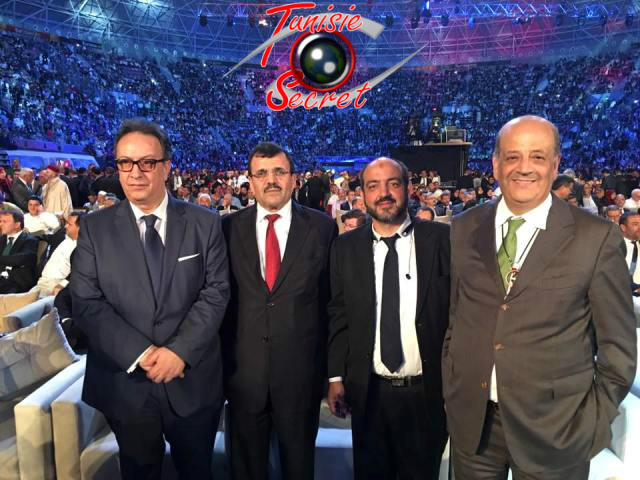 De gauche à droite, Hafedh Caïd Essebsi, Ali Larayedh, Manar Skandrani et Abderraouf Khammassi. Il ne manquait à la photo que le grand filou Chafik Jarraya !