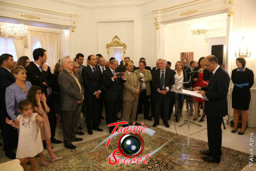 Son Excellence Mohamed-Ali Chihi, prononçant son discours d'ouverture de la cérémonie. Son Excellence Mohamed-Ali Chihi, prononçant son discours d'ouverture de la cérémonie.