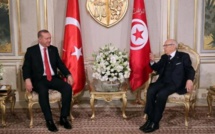 Béji Caïd Essebsi recevant le Satrape Turc en décembre 2017.