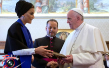 Moza la qatarie implique le Pape dans un recel de manuscrit volé par Daech
